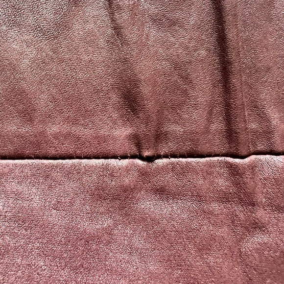 SPRWMN Leather High Waist 3/4 Capri Leggings in Burgundy Red - Picture 8 of 8